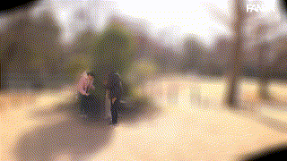 tsum001【無料エロ動画】（ベビーカー妻付け狙い@中野区） エロGIF 1