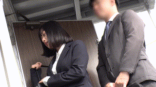 oremo340【無料エロ動画】（新入社員U） エロGIF 1